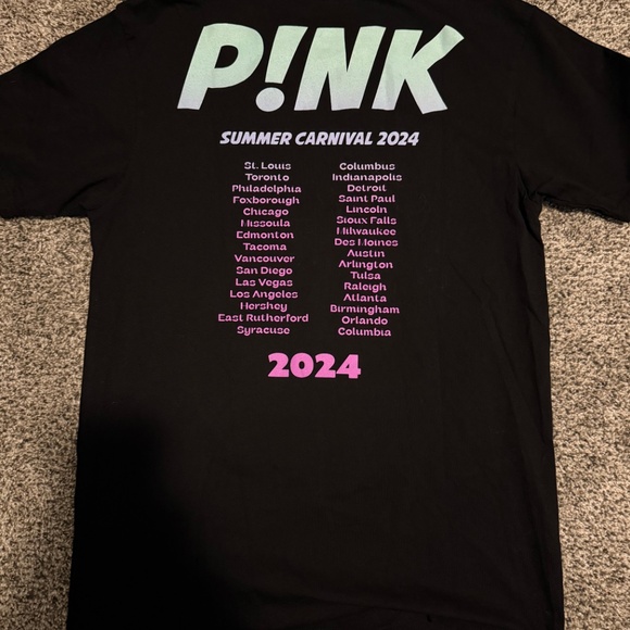 Pink 2024 Tour Shirt - Picture 2 of 5